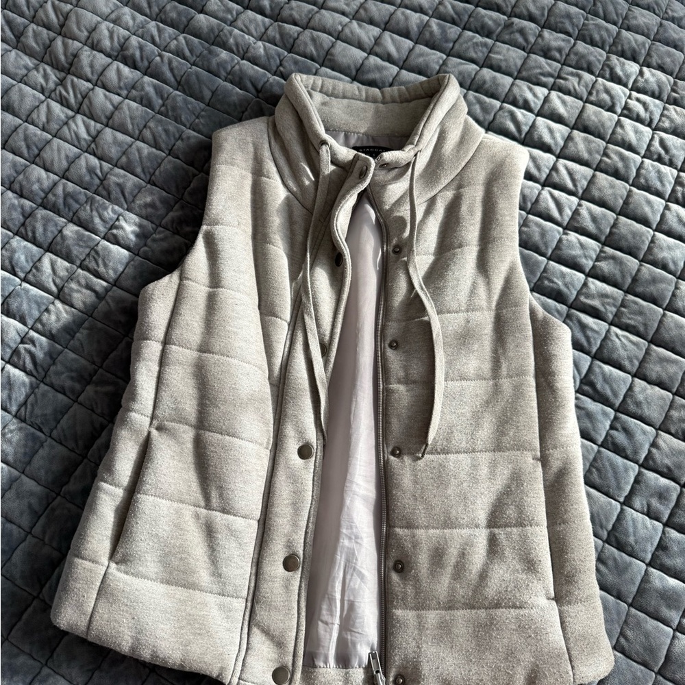 Women's Gray Quilted Vest